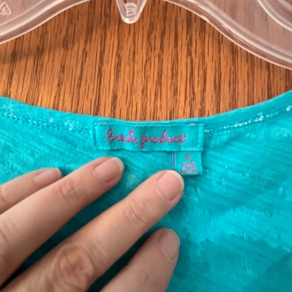 fresh produce Ladies small, high low t shirt with scope neck - Picture 3 of 4